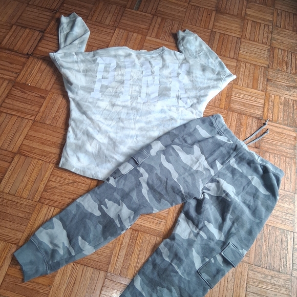PINK Victoria's Secret Gray Camouflage Joggers - Picture 1 of 9
